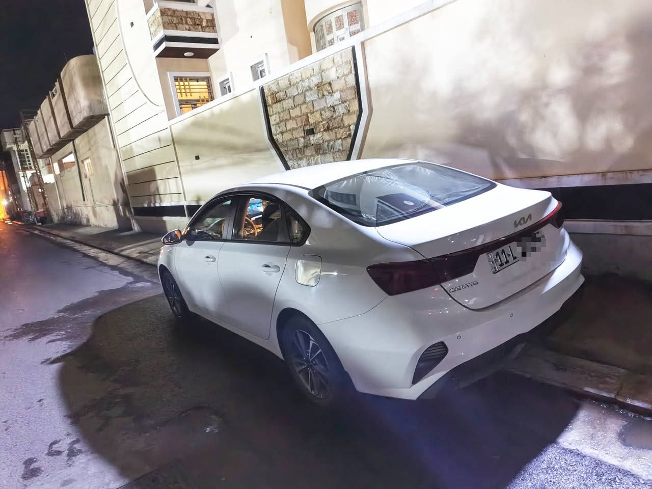 1_ موديل 2024
2_ لون ابيض محرك 2000
3_ رقم بغداد
4_ ماشيه 57 الف 
5_ مكفوله كفاله عامه عدا رصعه صغيره مامبينه بالجاملغ 
6_ ويل كب ومدوشمه جديده ارضيهة وكشنات 
7_ السعر ( 179 ) $
8_ مكان السياره الفلوجه 
***********
