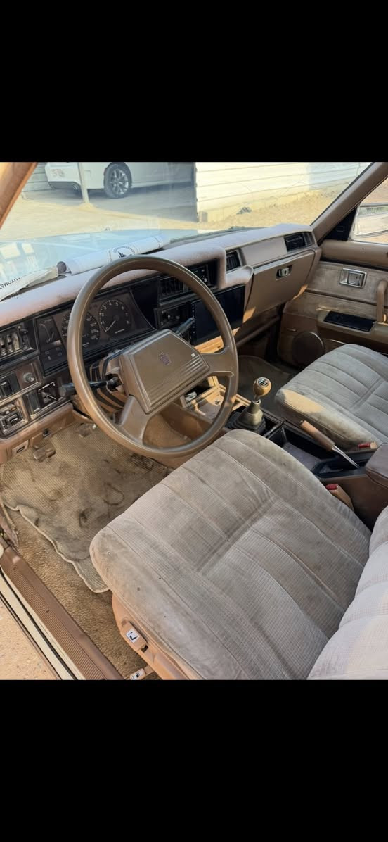 سوبر 82 بلاد مكينه بلاد رقم بغداد بأسمي مكفوله جاهزه مابيه نقص تبريد شغال كابريتر جديده 
السعر 55 وبيه مجال ***********
