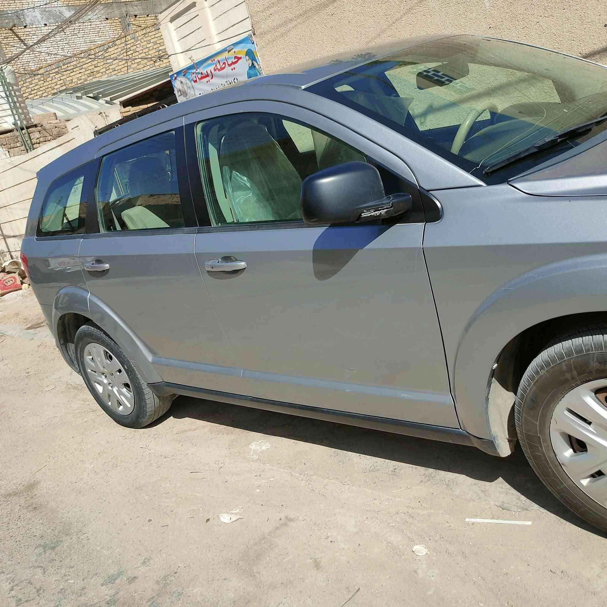 جورني ذي قار باسمنا موديل 2015 سبعة راكب ٣ قطع تبريد السيارة تقرير مكفولة من الحادث والصبغ .. سيارة مال بيت صارلها عندي 6 سنوات 
السعر ١٢٥ ورقة وبيها مجال
الاتصال على الرقم
***********
