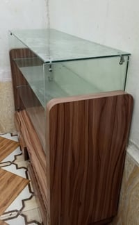 ميز • جام خان