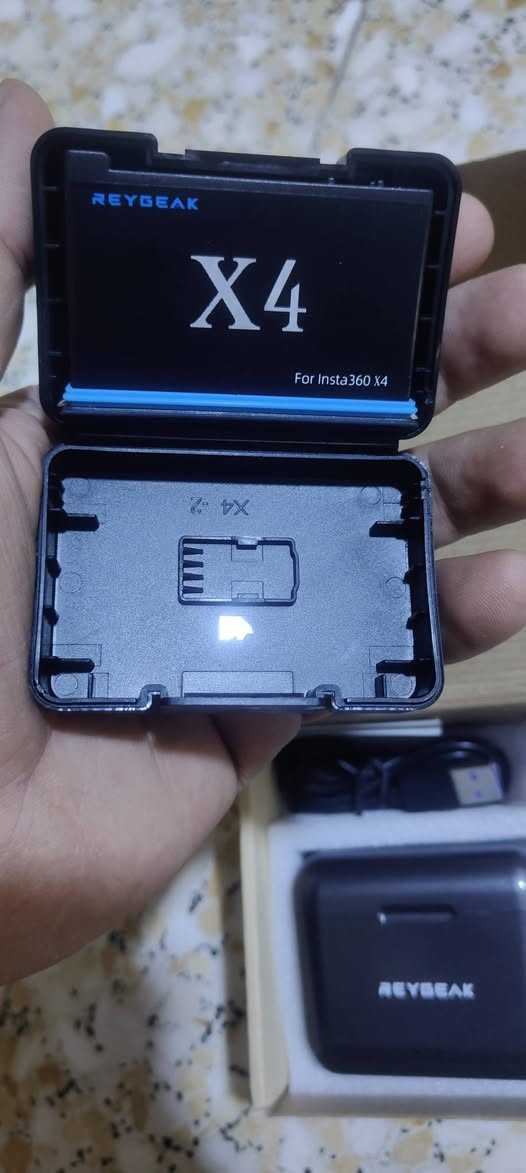 بطاريات عدد2مع شاحنه لوك انستا X4


**إذا كنت صاحب هذا الإعلان وتريد حذفه لأي سبب، رجاءا أرسل رسالة إلى الدعم الفني**