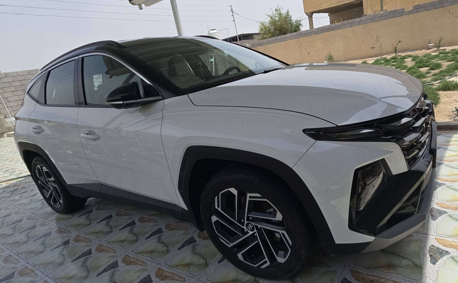 توكسان موديل 25 فول مواصفات بيها جاملغ مبدل وكاله وبارد قليل بالصندوك   رقم اربيل ماشيه 33 الف رقم الموبايل
***********
