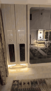 غرفه للبيع تركي درجه اولى نضيفه مثل مابلصورة مكان حي الخطيب تفاصيل اكثر ع رقم ***********
