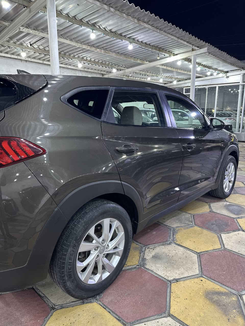 السلام عليكم من رخصة الادمنية
هونداي توسان 2019 وارد امريكي 

لون / جوزي

رقم / بغداد 

مواصفات / 

هاندبريك بصمة

فور ويل 

محرك 2000

تحكمات ستيرن فول 

شاشة عطلات

شاشة كاميرا اصلية دواره

كروز سرعة

تحديد مسار

ماشية 44 الف ميل

جديدة تطلع بيها مابيها اي نقص 

الحادث / جاملغ وبنيد بدون لا لغد ولا شاصي والالسونار موجود ويه الصور ورقم الشاصي بالصور موجود دكها وشوف حادثها من فوك بس الجاملغ معكوف بس لا لغد ولا شاصي طاك ايرباك ومكينة امبدلة كاملة طابوكة جديدة 

السعر / 158 ورقة وبيها مجال للشراي 

رجاءا الي ميعجبه المنشور يعبره لا تكسر بحلال العالم 

الاتصال على الرقم

***********

بي واتساب
