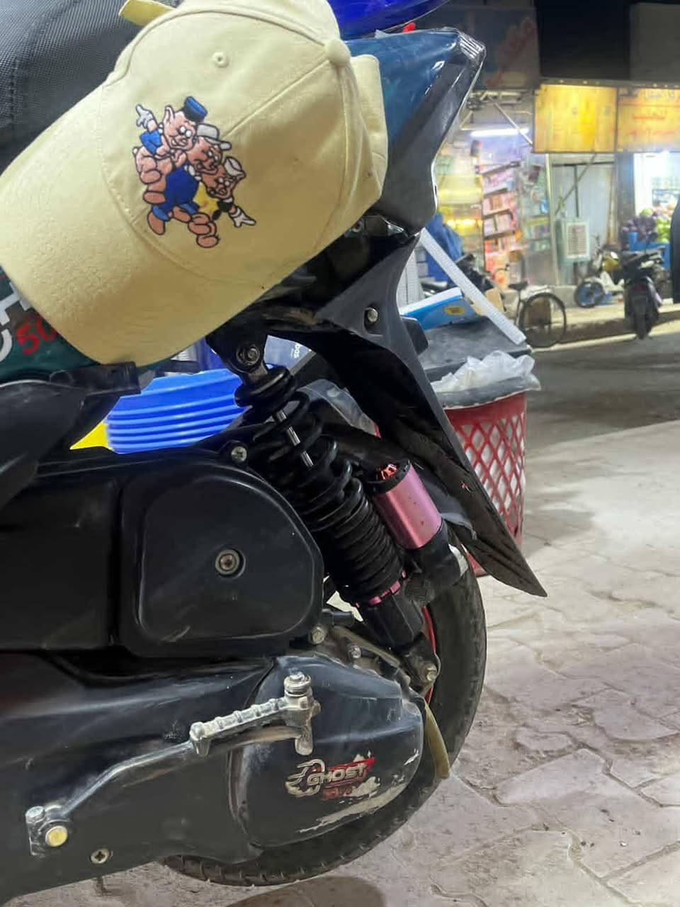 دراجة ماكس عدله
ما مجفته تشتغل نگرة  سلف  وهندر ..
صالنصه fm رياضي 
السعر400 وبيها مجتل كربلاء, العراق


**إذا كنت صاحب هذا الإعلان وتريد حذفه لأي سبب، رجاءا أرسل رسالة إلى الدعم الفني**