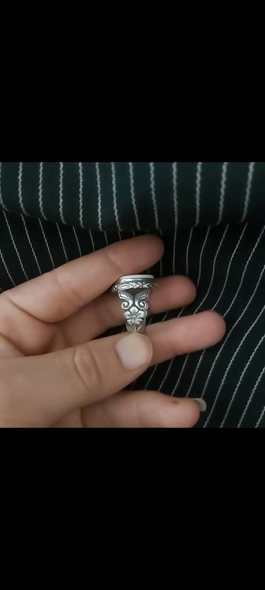 السلام عليكم خاتم عطف بري خام خرزه كامله مشكوله صياغه سلجوقيه ثقيله 65سعر


**إذا كنت صاحب هذا الإعلان وتريد حذفه لأي سبب، رجاءا أرسل رسالة إلى الدعم الفني**