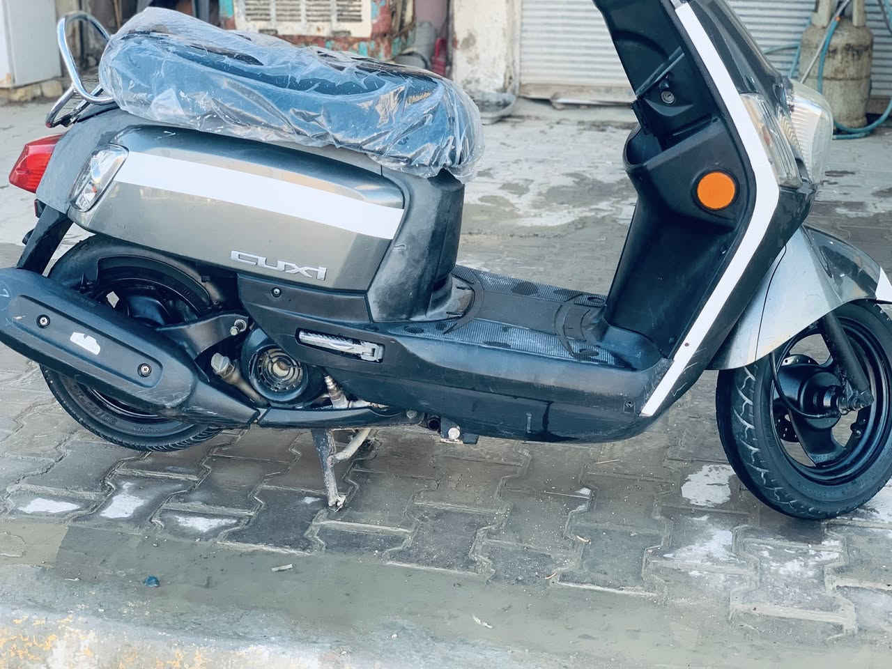 سلام عليكم اخون بوليس مسطره اللبيع درجه حلوه ونضيفه مكان بابل المسيب متواجد نت وهذه رقمي ***********
