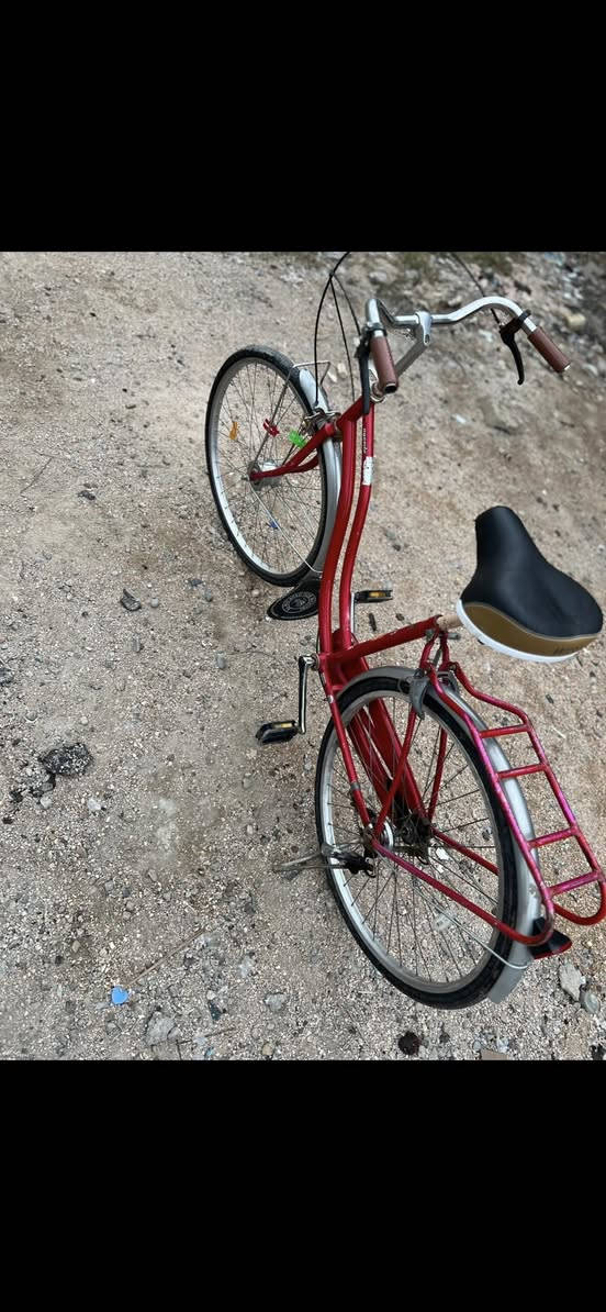 سلام عليكم
بايسكل باله الاصلي للبيع فقط باسيكل مرتب ومابي نقص
سعره ٨٠


**إذا كنت صاحب هذا الإعلان وتريد حذفه لأي سبب، رجاءا أرسل رسالة إلى الدعم الفني**