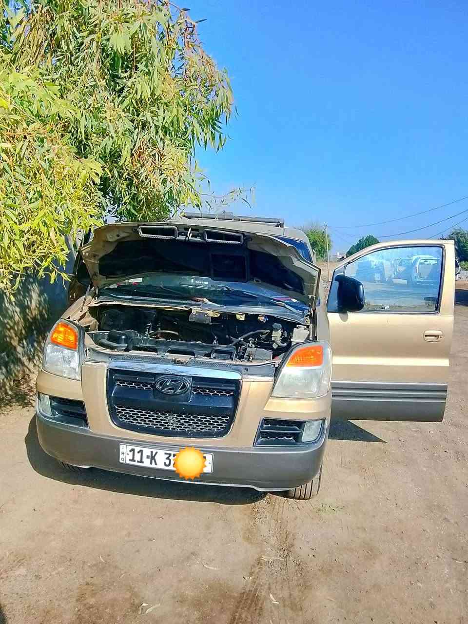 سلام عليكم 
 ستاركس خصوصي 8راكب رقم بغداد نكليزي 
 2000 محدثه 2007
 السياره جاهزه كير ومحرك لا تبخبر ولا تنقيص محرك  مفتوح 
كرهبايات كله شغاله
مكان ناصريه قضاء النصر 
#السعر 55 وبيه مجال 
للستفسار 
***********
