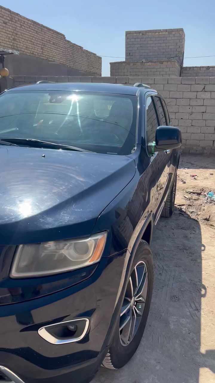 سياره جيب لاريدو 2014 ست سلندر  فول مواصفات ضرر وبنيد وجاملغ استفسار عل رقم***********
