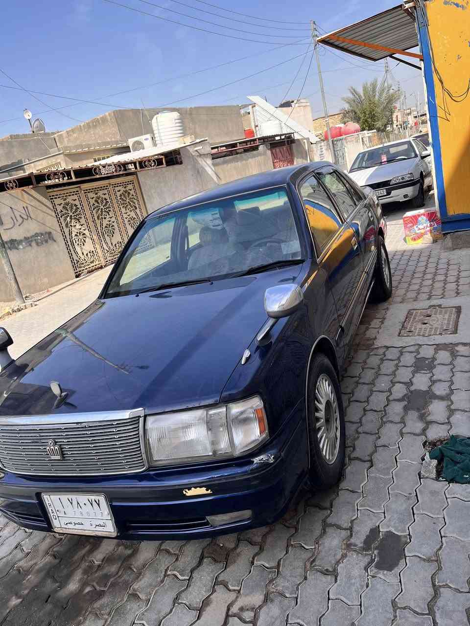 سلام عليكم راس الثور تكم للبيع مكفوله من الكص ونقل وكافة الاصوليات بسمي تحويل ثاني يوم بيه ضربه باب السايق والوره مبدلات محرك ونجي جديد توه شاديه الكير خير من الله حداديه حلوه تخم تاير جديد التبريد شغال مكاني الزبير السعر 88 رقم ***********
