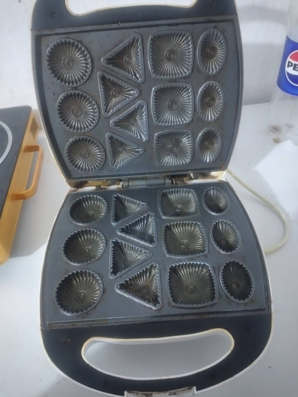 السلام عليكم مكلفه بنشر جهاز كليجه مابي اي شي ويشتغل جديد اول مانزل من نوعيات القديمه مستعمل مرتين تلاثه بس كولشي مابي  تحب تراسلني للي تشتري


**إذا كنت صاحب هذا الإعلان وتريد حذفه لأي سبب، رجاءا أرسل رسالة إلى الدعم الفني**