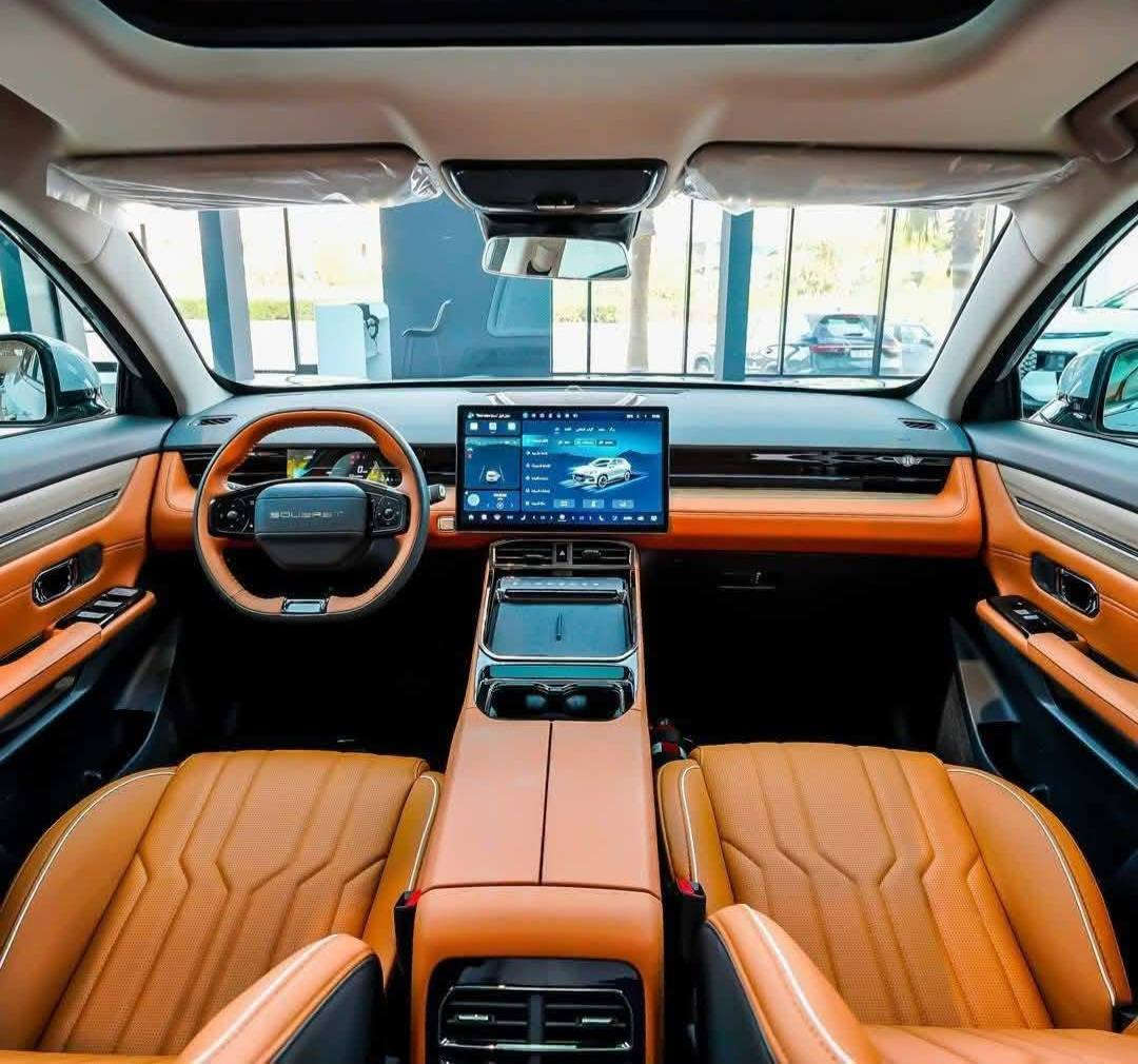 سوئيست S06 1.6L LUXURY🚘🚘
✅موديل 2026 /1600 تيربو لون اسمنتي ✅ماشية300 كيلو فقط مسافة الترقيم ضمان 10 سنوات من شركة هرلم 

✅شاشة ترفيه 15.6 ويل 19 + فتحة سقف بانوراما بطول 1.1 متر. أنظمة الأمان: 6 وسائد هوائية، ABS، ESC، حساسات خلفية، تحذير من التصادم الخلفي مقعد سائق كهربائي، تبريد بالثلاجة، شاحن لاسلكي، تشغيل عن بعد، دخول ذكي كاميرات 460 درجه أوتو هولد، مساعد صعود ونزول المرتفعات، أبل كار بلاي وأندرويد أوتو لاسلكي، 8 سماعات. بعد كلش هواي موصفات  
سياره صار سبوعين ماخذيها من شركة بلكارتون سعر مناسب
👈العنوان _ بغداد _ ***********
