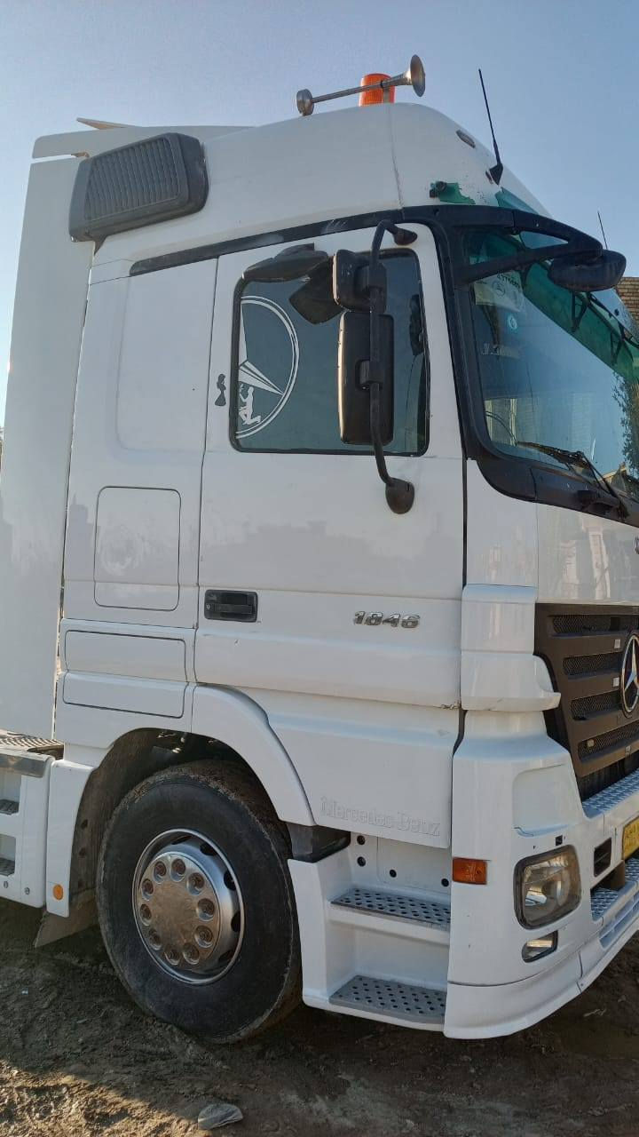 اكتروز موديل ٢٠٠٤ نضيفه (بدون) موقع موصل شارع أربيل
    سعر دفترين ٢٠٠٠٠$ بي مجال.     هاتف ***********
***********
