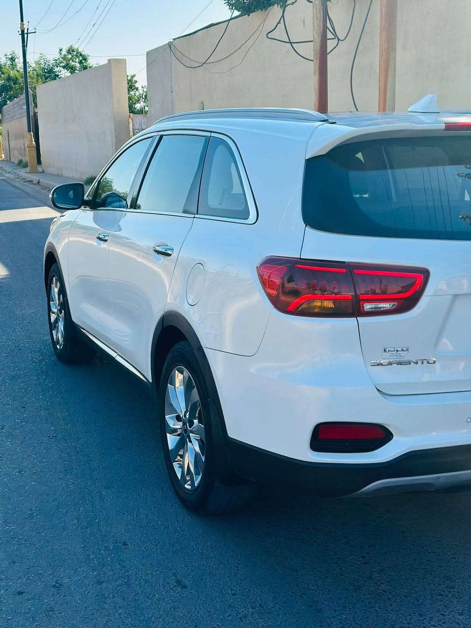 سورنتو 2018 خليجي بغداد مكفوله باسمي
المواصفات
بانوراما.. بصمتين تشغيل وابواب
كشنات كهرباء.. بردات خلفيه.. جنطة كهرباء
حساس امامي خلفي.. مري شفط.. كاميرا
اربع أنظمة قيادة.. تحكمات ستيرن.. ماشيه ١٤٠ 
محرك ٦مكفول.. سبعه راكب.. ٣ قطع تبريد
مكان السياره صلاح الدين بلد...
***********
