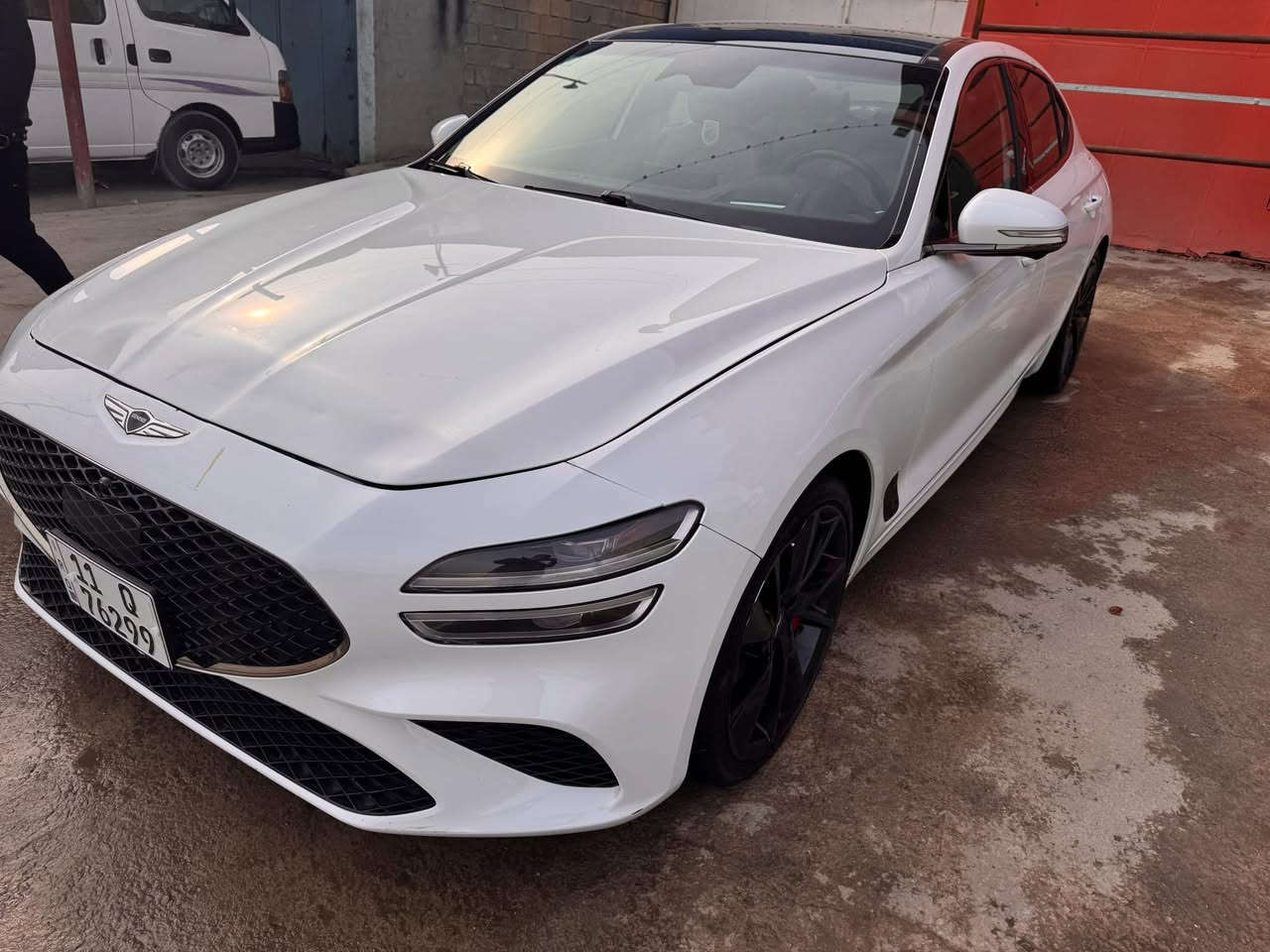 سلام عليكم
Genesis g70 V6 3.3 Twin turbo (2022)
العداد :67 
الفئة: برستيج تو ويل (دفع خلفي)

رقم التواصل :***********
لون : ابيض 
حادث السيارة : موجود بصور
شوت رياضيه ابلادي 
برنامج تزويد من امريكا
رقم بغداد باسمي
السيارة فول 1/1 اعلى فئة
- فتحة سقف بانوراما
- داتا شو
(eco- normal-sport-sport plus- costume) وضعيات قيادة 5 -
- اكزوز بلادي رياضي + بيها اكتف كزوز
- لانج كونترول
Auto Hold -
- شاشة كبيرة
- كشنات امامي تدفئة تبريد
- كشنات كهربائية + ميموري
- كشنات بقلاوة ابيض ملكي
- تدفئة ستيرن
- ستيرن كهرباء
- كامرات ٣٦٠ درجة
- حساسات امامي خلفي
السعر 245 بيها مجال
