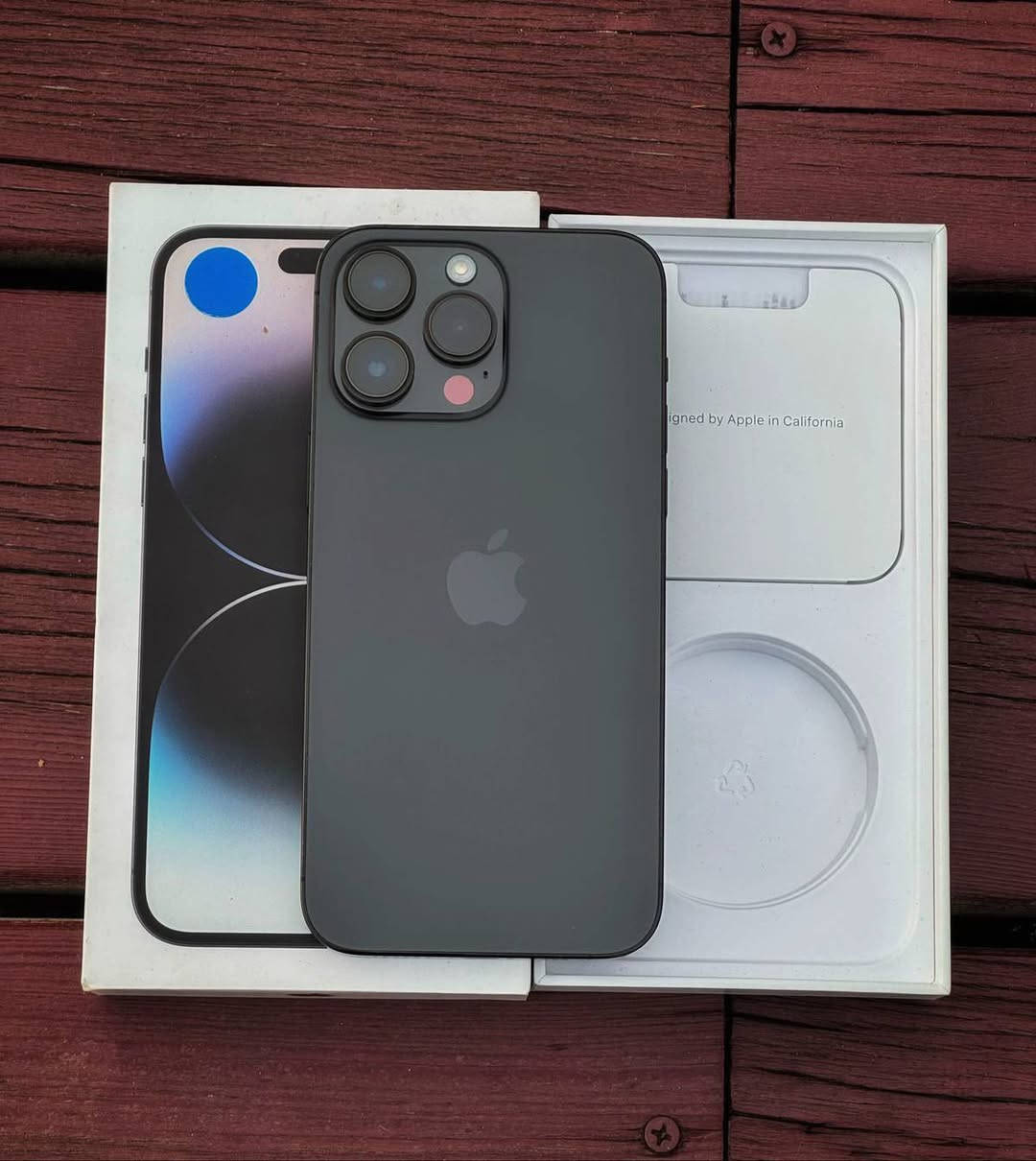 ايفون 14 بروماكس (iPhone 14 Pro Max) للبيع 
الذاكرة: 256 جيجابايت
اللون: أسود.
البطارية: 83%.
ويا الكارتون مالته والجهاز نظيف.
الجهاز تك سيم عربي ماستر
💰 السعر: 870 ألف دينار.
*********** 
للمكان والتفاصيل كاملة يرجى المراسلة على الخاص 📥
