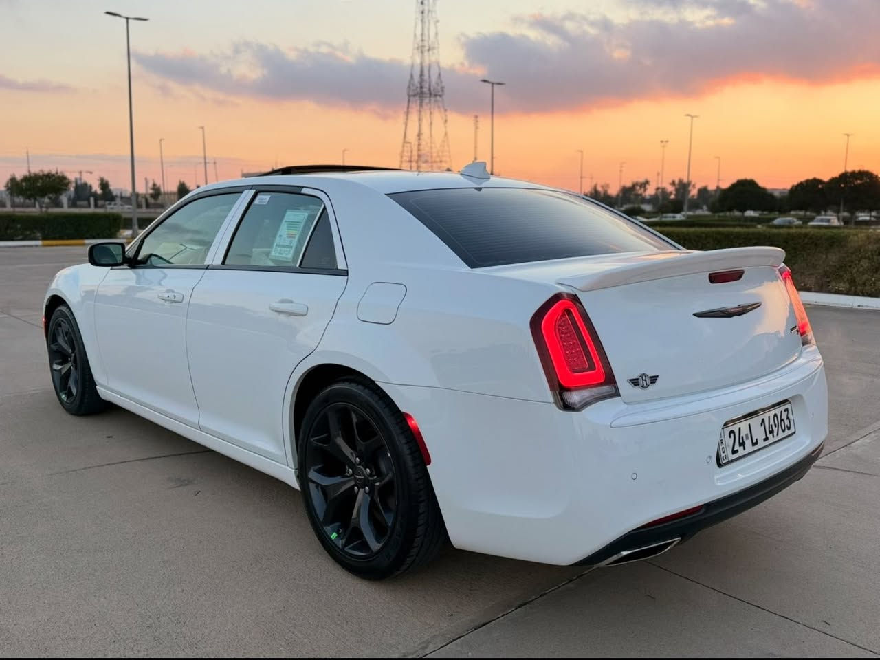 سلام عليكم 
كليزر ئؤبامة 
مؤديل (٢٠٢٢)
مواصفات ( S) 
فول مواصفات 
حساس ؛ رادار 
ئيشرة بل مري 
دمام بل سندوق 
سماعة bts 
بانوراما ؛ شغال 
لايت ليد ؛ زينون 
باقي هواية مواصفات (S)
 معروفة 
سيارة كفالة حامة شرط 
كلين هةتا دحاميات شرط كفالة 
مكينة ؛ كير ؛ حدادية ؛ كل شرط كفالة 
سيارة ماشي (٥٦) ميل حقيقي 
سنوي ؛فحص؛ هذا ؛ كل جديد 
تحويل ؛ وةكالة ؛ شرط 
سعر سيارة (٣٣٢) وةرقة مجال قليل 
مكان سيارة (اربيل)
رقم موبايل ***********
رقم كورةك ***********
