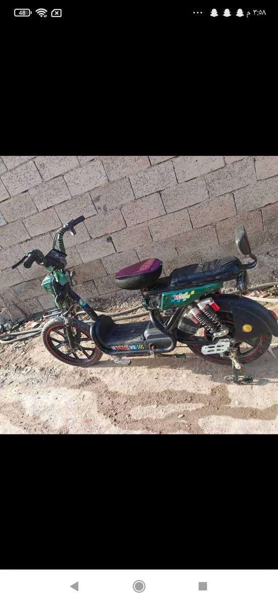 سلام عليكم  بايسكل  شحن  مكفول  5بطاريات  موديل 24 بايسكل جديد  مكان جبله  حساسات من السرق//***********
