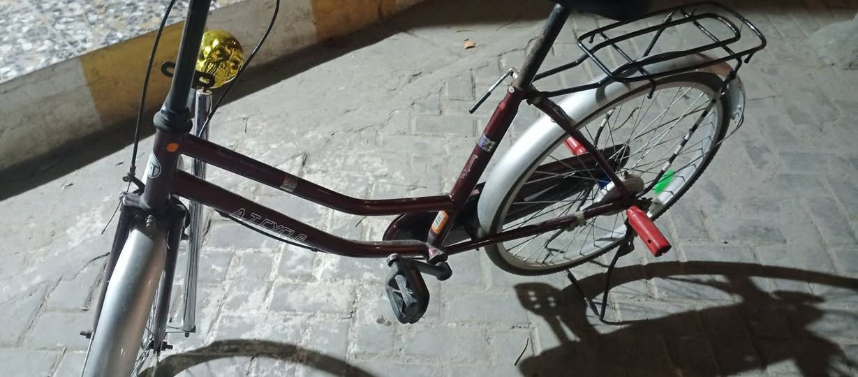 سلام عليكم عندي بايسكل البيع نضيف جديد ستعمال قليل سعر 75وبي مجال بسيط رقمي ***********
