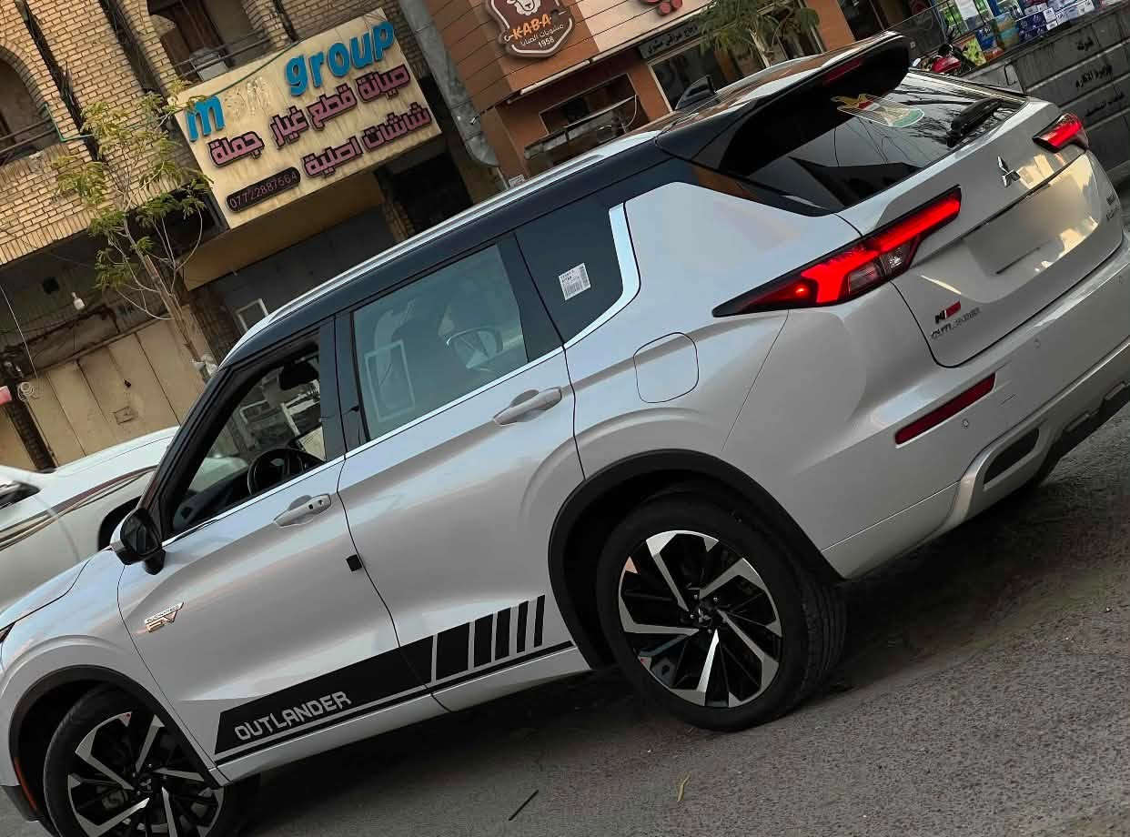 ﷽
‏
السلام عليكم
Mitsubishi Outlander
هايبرد بلكن وارد كندي اقوه فئه بل اوتلاندر 
ايرباك راجع سستم بشرط
السياره بحاله الوكالة ماشيه 60 km
شاحنة ١٦امبير اصلية بدون ايرث
كير مكينه صدر تبريد جدد صور الحادث +السونار جديد بلمنشور 
المواصفات :-
1- بانوراما 
2- تحكمات ستيرن جهتين 
3- وضعيات قياده 6
4- اوتو هولد
5- ويل كروم الكبير مقاس 20 انج 
6- هاند بريك بصمه
7- مانع انزلاق
8- اضائه زنون امامي خلفي
9- رادار مانع تصادم
10- شفتات ستيرن (كير)
11- كروس سرعه
12- شاشه كبيره تدعم الكار بلي 
13- خمس كامرات360درجه
14- رادارات وحساسات360
15- صندوق كهرباء
16- كير طياره
17- بصمه دخول وابواي
18- كشن السايق والراكب كهرباء خزن ميموري
19- قطعتين تبريد
20- تدفئه وتبريد كشنات
21- كشنات جلد 
22- سبعه اراكب
23- اشاير بالمري
24- مري شفط
25- نقطه عمياء
سعرها 195 
مكاني كراده داخل 
للاستفسار الاتصال :
***********
***********
