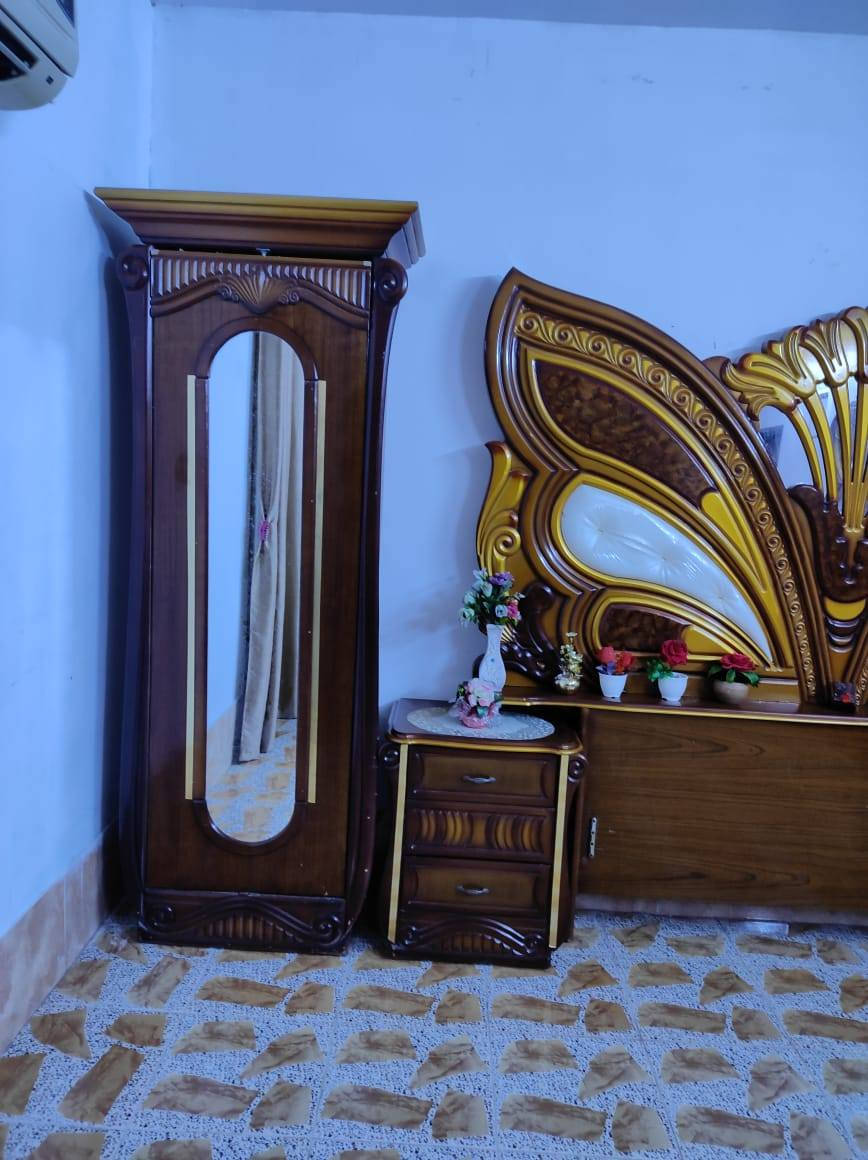 غرفة اخشاب عراقي للبيع،  تكمه ، نظيفه وما بيها اي ضرر سعرها 850  للاستفسار على الرقم التالي / ***********
