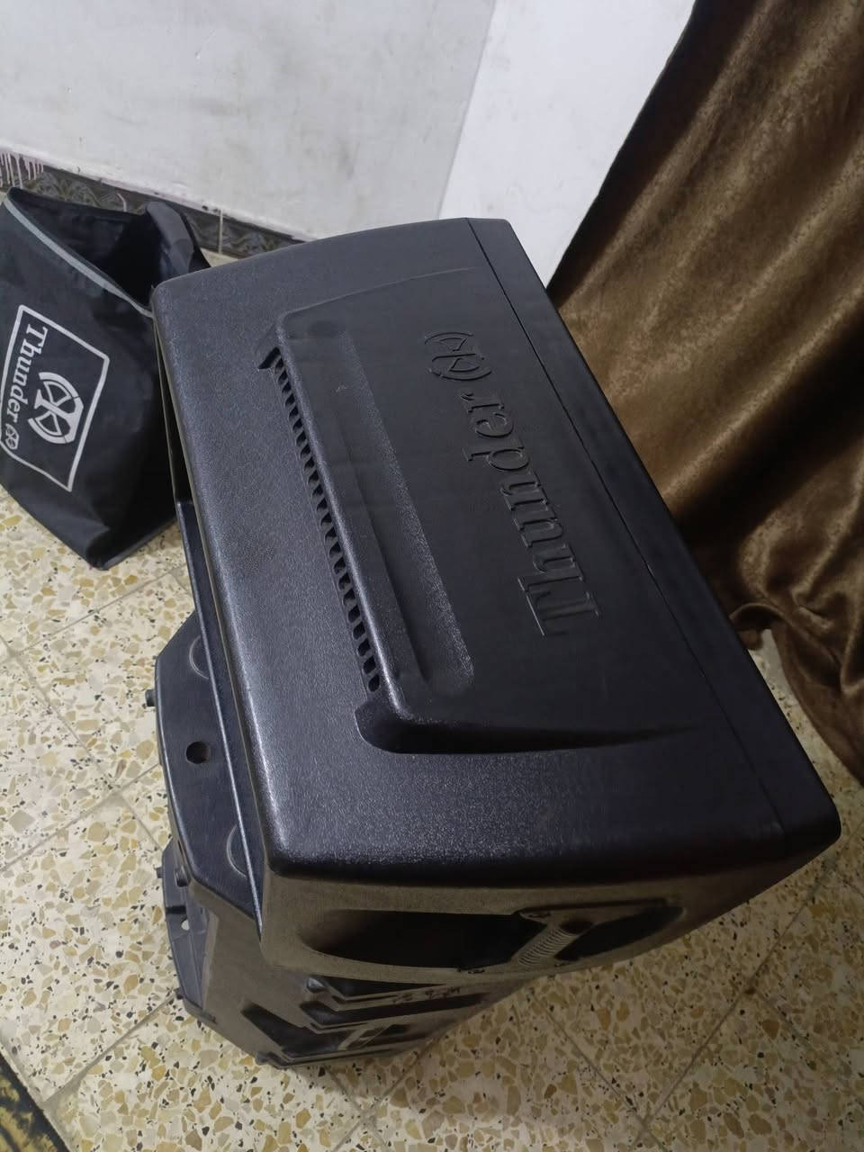 جهاز تندر 1100 ايراني أصلي
جديد مستخدم 3 مجالس فقط 
النظافة كدام عينك 
السعر 800 وبي مجال بسيط 
مكاني بغداد الدورة 
استفسار الخاص مفتوح 
رجائن اذا هو شراي لا تعبني


**إذا كنت صاحب هذا الإعلان وتريد حذفه لأي سبب، رجاءا أرسل رسالة إلى الدعم الفني**