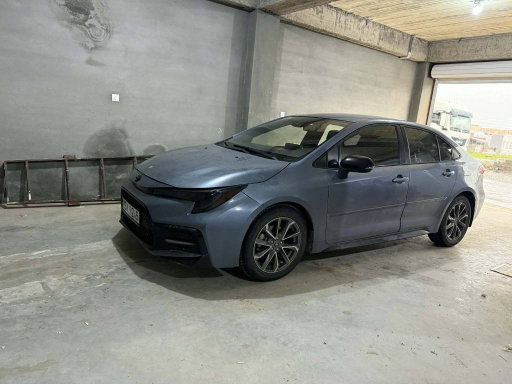 corolla 2021
مواسەفات ئەمریکی 
سەیارەکە تەنها 60 هەزار میل ڕۆیشتوە
سەیارەکە ساغە تەنها دوو پارچەی بویاغه
کامل مەسرەفە
سەیارەی ماڵانە 
گێڕ و مەکینەو تەقەو ڕەقەی بەشەرت
نرخی 85 گەڵاو مەجالێکی کەم
ژم . ***********
*********** بشدار, السليمانية
