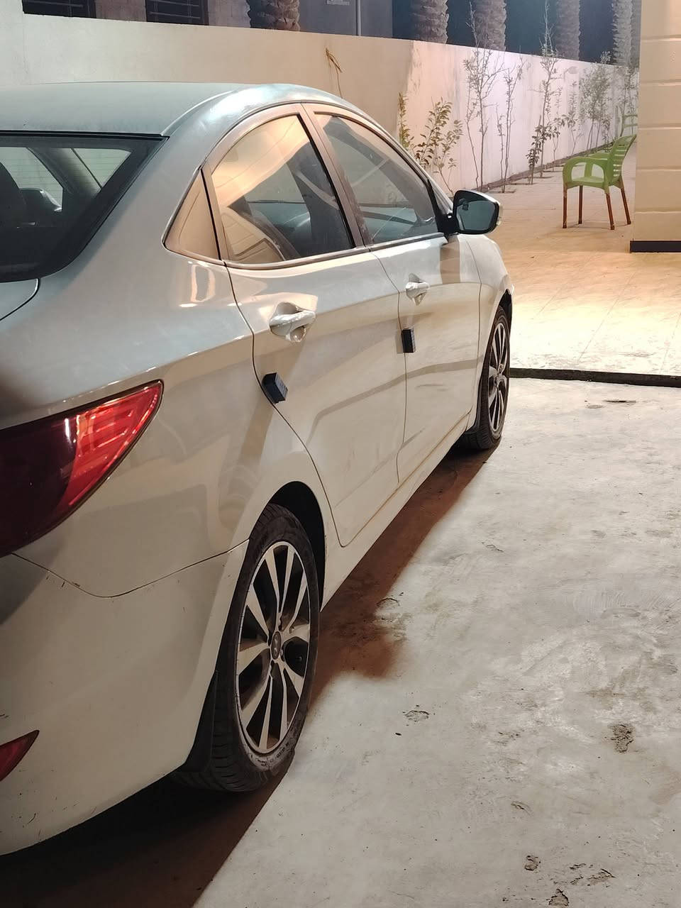 أكسنت موديل ٢٠١٦ خليجية رقم بغداد هزه ورقم جديد انكليزي بسمي فول مواصفات ماشيه ١١٨ صبع بين بابتين جهه السايق محرك ١٦٠٠ دوش كير محرك حداديه تبريد كهربائيات كلها تمام تخم تاير سياره جاهزه للأخير اي استفسار ***********او*********** ابو عمر السعر ١١٠ مكاني الجادريه الصبح العصر بالحصوه الاسكندريه
