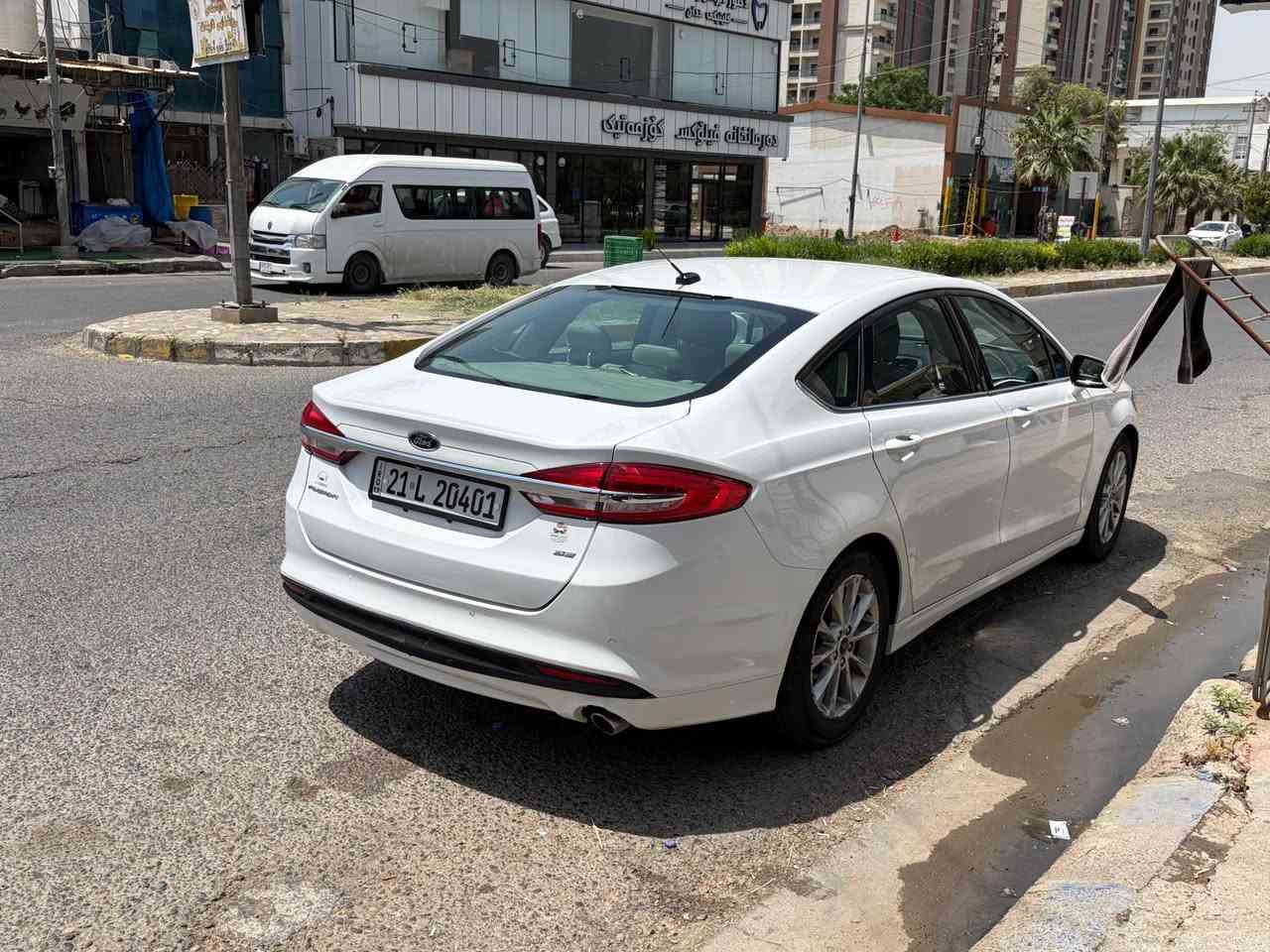 فورد فيوزن ٢٠١٧مةكينة ٢٥ بي توربو ٤ پارچةي سبوغة پيشي كةپسة ارباگ سوكان سيستةمة مةكينة و گير و بةشةرتة نةكراوةتةوة ناو زةرد كوشن كارةباي تةبريد و كارةبايي بةشةرتة سعري ٩٣$وةرةقة و مةجال رةقةم و سةنةوي نويية بةناوي خومة 
شوين هةولير 
***********
Whatsapp أربيل, العراق
