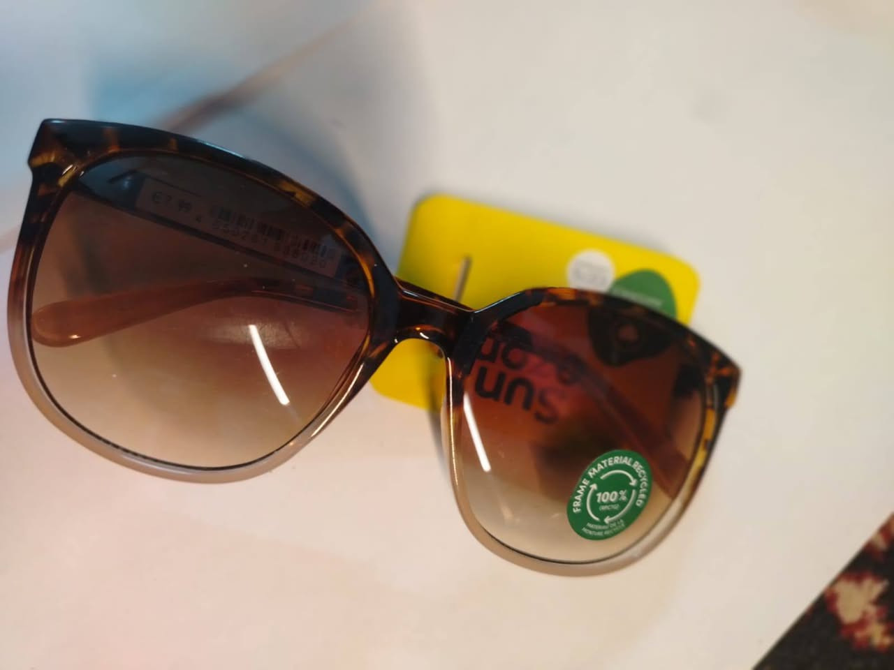 فقط ب٢٠٠٠ واذا جملة ارخص كله ماركات لان بضاعة دي اج ال


**إذا كنت صاحب هذا الإعلان وتريد حذفه لأي سبب، رجاءا أرسل رسالة إلى الدعم الفني**