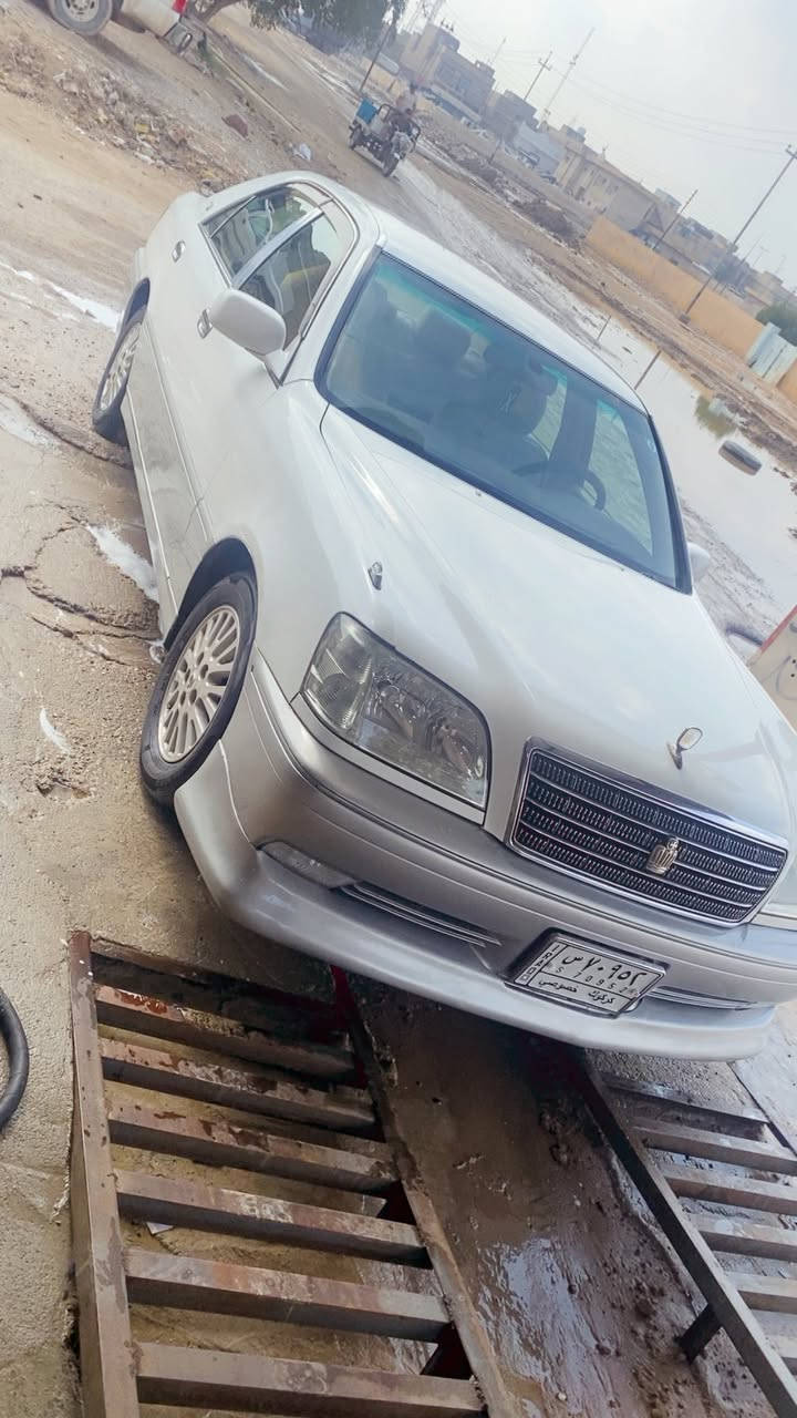 قرار 48 مدفوع كمرك وضريبه وقرصه واصل دكمتين  موديل 2003  مشط ايسر ابلاد جاهزه من كولشي حداديه تبريد تخم تاير مكاني ذي قار
السعر 108 وبية مجال

***********
