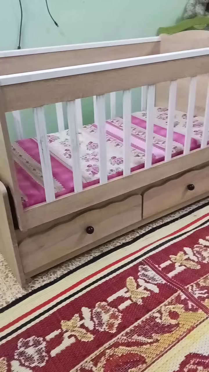 السلام عليكم سرير طفل هزاز  مستعمل شي قليل ينيم الى 6 سنوات للبيع التواصل خاص السعر  75  وبي مجال قليل


**إذا كنت صاحب هذا الإعلان وتريد حذفه لأي سبب، رجاءا أرسل رسالة إلى الدعم الفني**