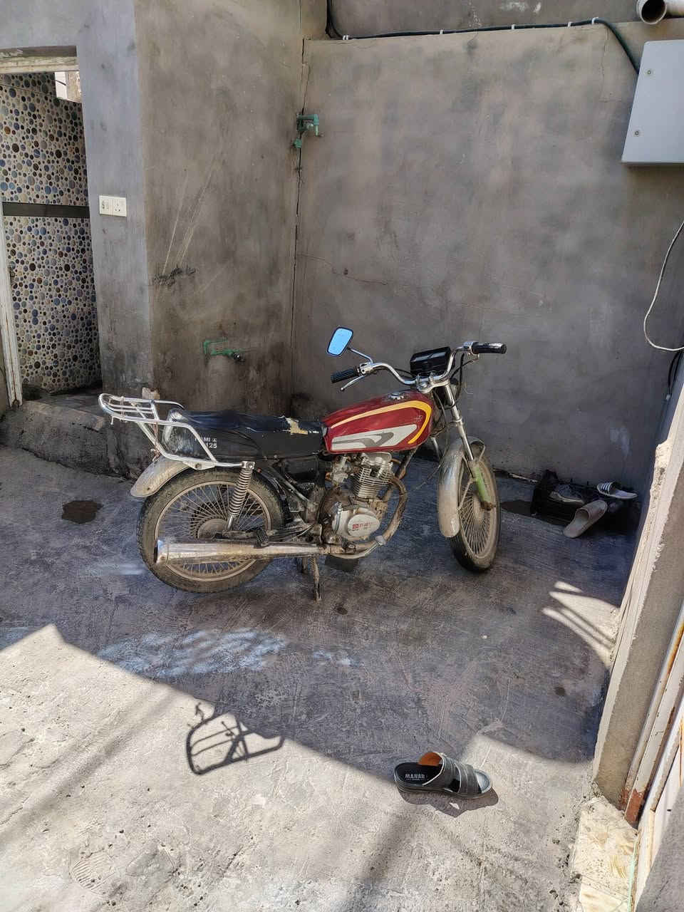 السلام عليكم السعر 300 الف
العنوان نجف حي النداء هندر واحد ***********
