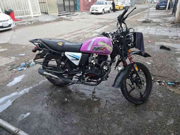 سلام عليكم 
دراجة دايون موديل 2024 شهر 7 محرك 200 ماشية 24 الف تبديل دهن كل اسبوع بانزين محسن اديرلها مكينة فول نضافة برغي واحد بالمكينة ما فاتح تجي وتشوف وتاخذها مصلح وتسال برغي واحد بالمكينة ما بدلها مكينة بلادية ونضيفة كلش مسوية حادث واحد دبلات كايمة ستيرن اعوج تانكي مضروب دشبول مضروب غير ذني كلشي مابيها اي استفتار عن الدراجة اكثر وعن السعر تواصل عل هاذ الرقم *********** رصيد+ واتساب متوفر
