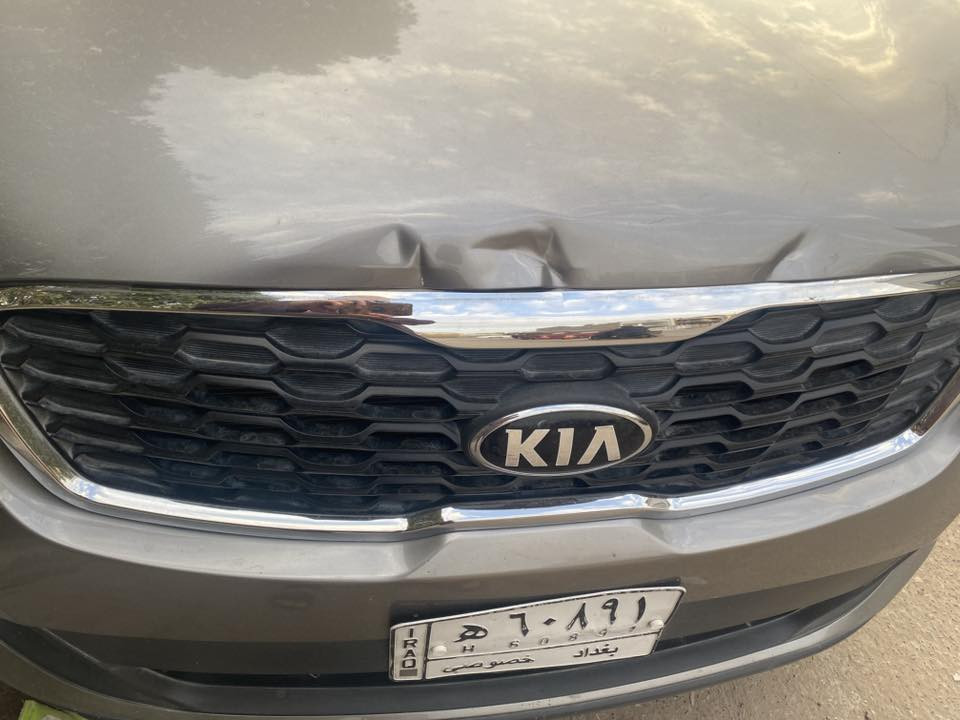 تحيه طيبه
سورنتو ١٩ امريكي جديده وحلوه 
اول تبديل فيول بمب الها 
للبيع والمرواس بسورنتو او سنتافي احدث 
المواصفات 
رادادات ونقطه عمياء 
كاميرا دواره وشاشة 
حساس اطارات وارتو لايت واتو جام 
مناخ منفصل تبريد شاشه 
ويل ١٩   كروم 
كرسي كهرباء 
انظمة / ABS/ESP 
ايرباكات كل مكان 
٧ راكب ومعلفه الكراسي جلد شركه 
٦ سلندر ٣٣٠٠  ماشيه ٣١٠٠٠ الف مايل 
مودات قياده ٤ وابل كار بلي واوامر صوتيه 
العيوب 
ضرر امريكا  جانبي باب اليمين وجاملغ 
طاك ايرباك البرده والكشن فقط 
مع وجود ضرر بسيط في العراق قبل يومين ( طعجتين بالبنيد ) موضحه بالصور 
السياره على ايدي صارلها ٥ سنين 
بدلت باتري وفيول بمب وحاضنه  وتايرات  في سنة ال ٢٥ 
السعر ٢١٥٠٠ بيها مجال بسيط وعذرا على الاطاله 
ابو محمد ***********
