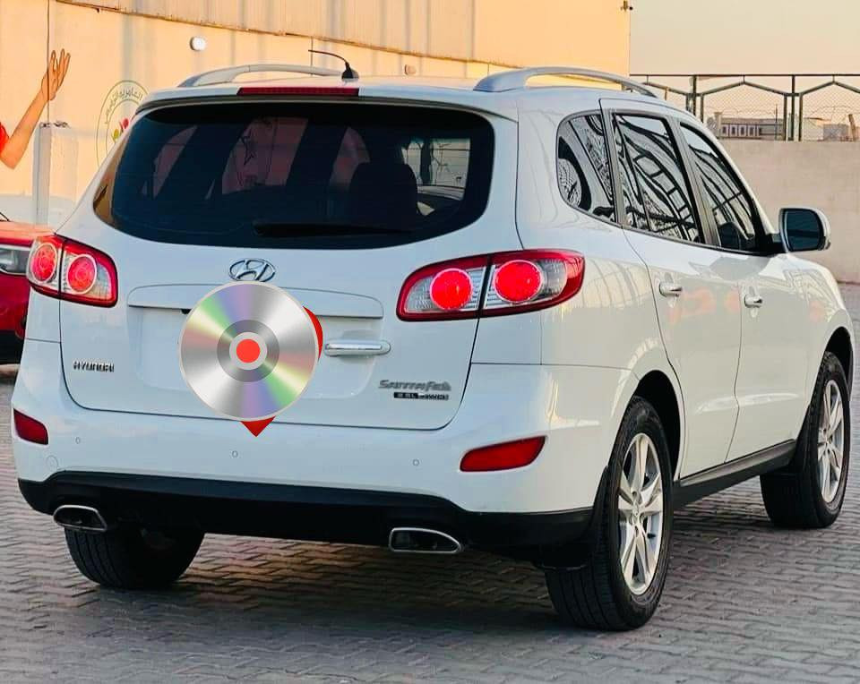 هيونداي سنتا في 2010 خليجي V6 بدون حادث
رقم بغداد إنكليزي بسمي
120km جرص
٦ سلندر ٣٥٠٠
٧ راكب
٣ قطع تبريد
فتحة
تخشيب
فور ويل 4x4
سعر :: 158 وبيها
 مجال حق جيه
كشنات مخمل
شاشة
كامرة
بيه ثلاجة
كروس سرعة
اشاير بالمري
مري شفط
سيارة كلش نظيفة و على ايدي ماشية 157الف كم
قطعة وحدة رش بدوووون حادث باب  صبغ
رقم صاحب سياره ‭0781 947 1792‬
اني مكلف بل نشرها
