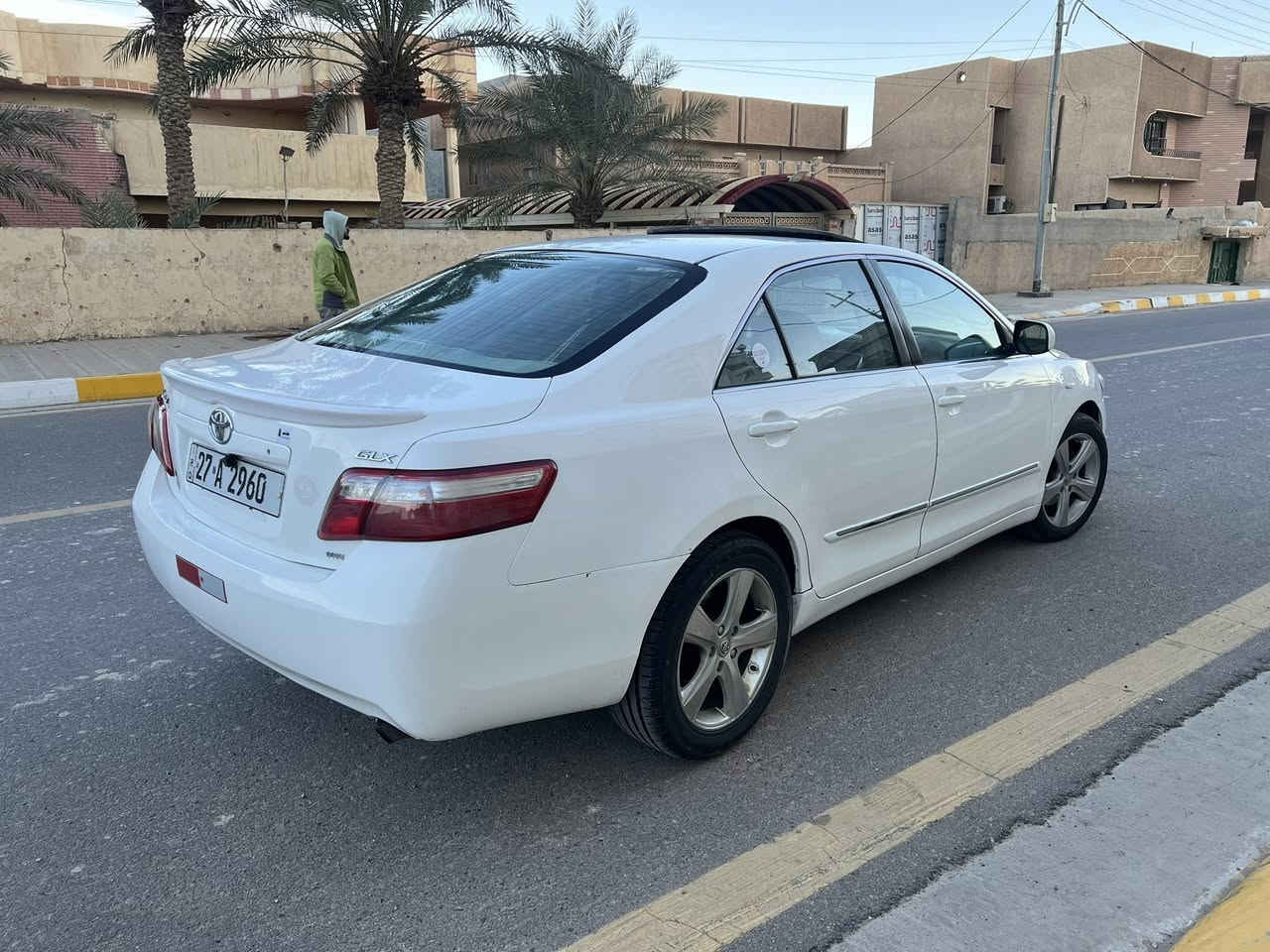 السلام عليكم 

للبيع فقط كامري ٢٠٠٨ خليجي 

سيارة فول مواصفات GLX ونصبتها حلوة بدون ضرر

سيارة بيها صبغ حزام اثر شخوط نصبغت بدون دواخل

بدون ايرباك كلوب واحد بالدشبول ما مشتغل كلها 

كهربائياتها كلها شغالة ما بيها نقص كلوب ولا جطلات

ضفايرها كلها بلاد بطاين البوب نضيفات دشبولها كراسيها

كلها نضيفة وشوفت عينكم سيارة حلوة ونصبة وصفاحها 

موس ويل رياضي تايراتها نضيفة باتري جديد تدفئة ولتبريد

كلهن شغالات سيارة باسمي تحويل مباشر 

مكان السيارة الانبار فلوجة 

السعر ٩٥ وبيها مجال رقمي ***********
