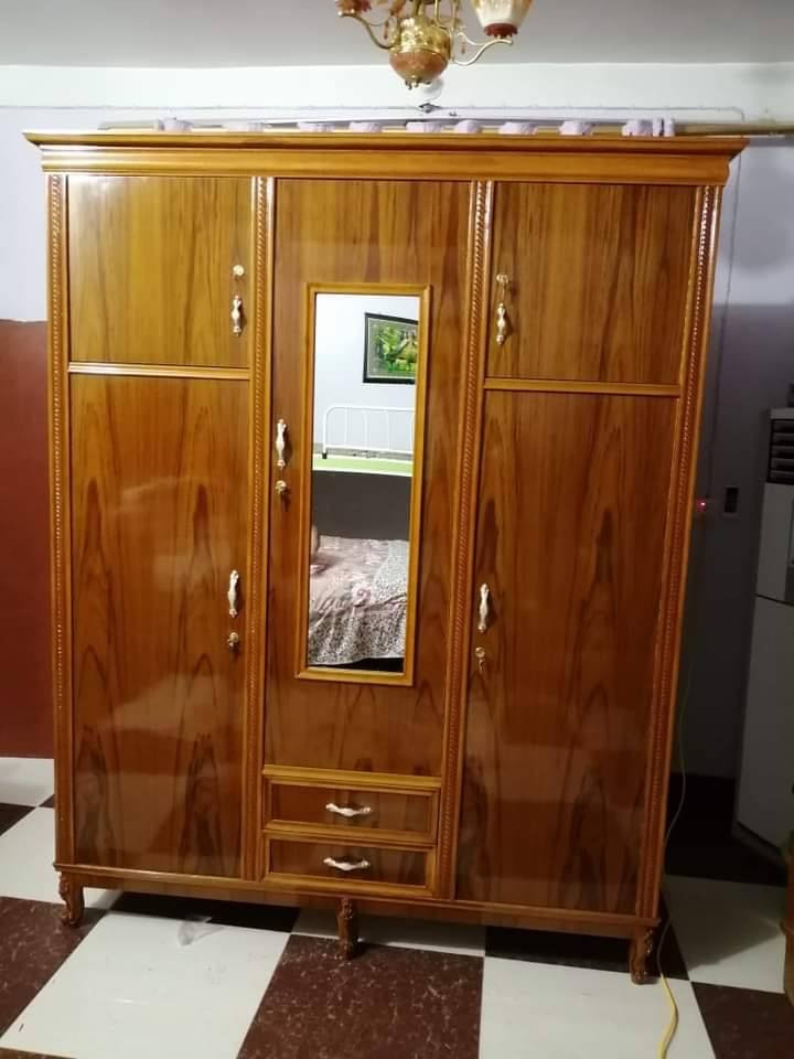 معمل نجارة بركة الرحمن بادارة ابو ضحى النجار ناحية الوجيهيه شارع الاطباء رقم الهاتف ***********
