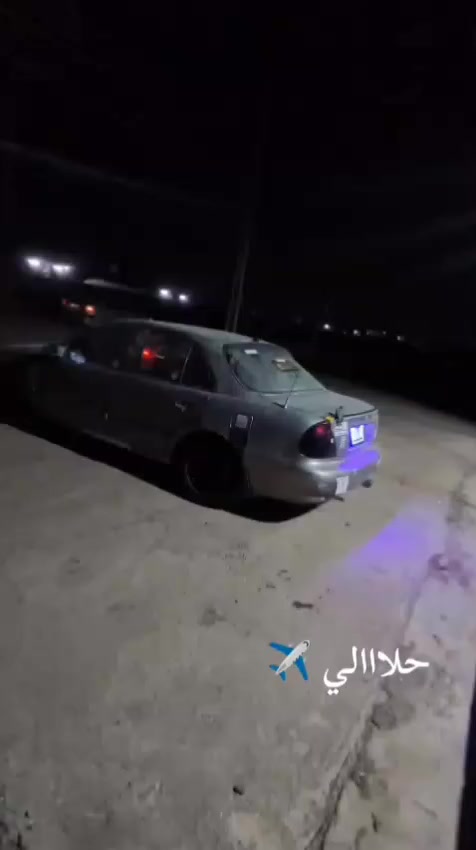 السلام عليكم للبيع او مراوس
سوناتا موديل 2001 مسجله فحص صلاح الدين ماندل صاحبها كير ومحرك شرط صدر تايرات باور شرط لايت زنون اشاير كهربائيات كلها شغاله مسجل 5سماعات فوول نشاط فوول تبريد ثلج تدفئه شغالات شرط جامات تصعد وتنزل 
سياره حلوه وجاهزه السعر 16 ومجال قليل
*********** بيع او مراوس
