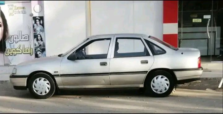 سلام عليكم اخوان للبيع اوبل فيكترا موديل 1992 نضيفه حجم 16 سياره جاهزه من كل شيء صدر جديد كير محرك شرط تخم تايره جديد سياره نضيفه رقم صلاح الدين سنويه 2030  تنتهي 
سعره 41 وبي مجال حك الجيه 👍 
المكان تكريت القادسيه
رقم الهاتف ‏‪***********‬‏
