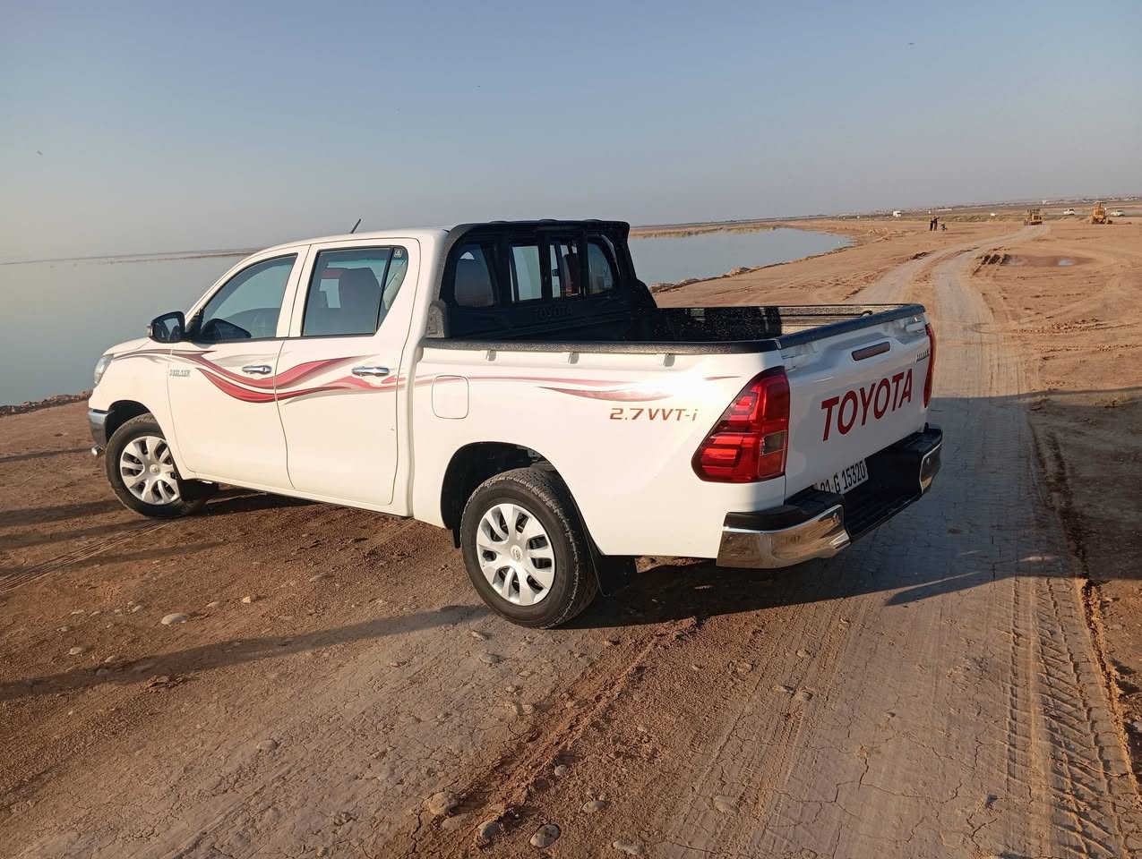 تويوتا مرزي موديل 2020 ناصي رقم وسنوية جديد السعر240 وبي مجال.مكفوله
رقم الهاتف ***********
