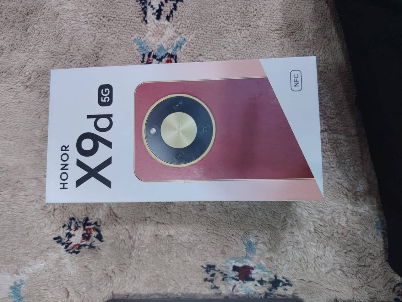 السلام عليكم جهاز هونر X9D استعمال قليل ماخذه بل اقصاد ب 500بعدني حته ما دافع اول شهر جديد بعده كامل ملحقاته سعره ب 400 وبي مجال للطيبين رحمه على والديك مو شراي لا تراسلني رقمي واتساب ***********
