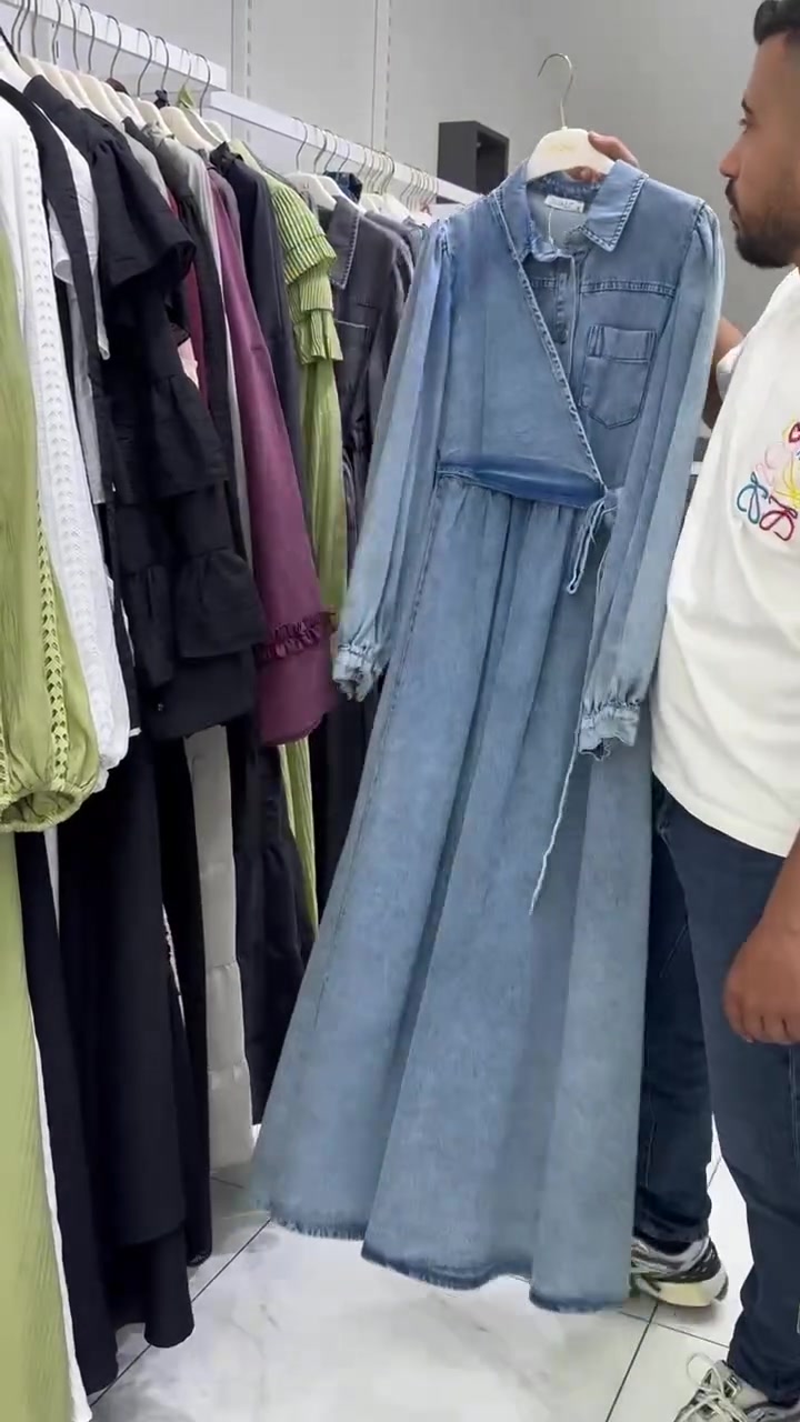 شروة فساتين عدد 250 قطعة خامات درجة أولى 🧵👗 قياسات 38 لحد 46 ✨
من أرقى الماركات 🏷️
السعر منهي دون فاتورة 💸 7.5$ للحجز توصل وتساب 📞 00905380714942


**إذا كنت صاحب هذا الإعلان وتريد حذفه لأي سبب، رجاءا أرسل رسالة إلى الدعم الفني**