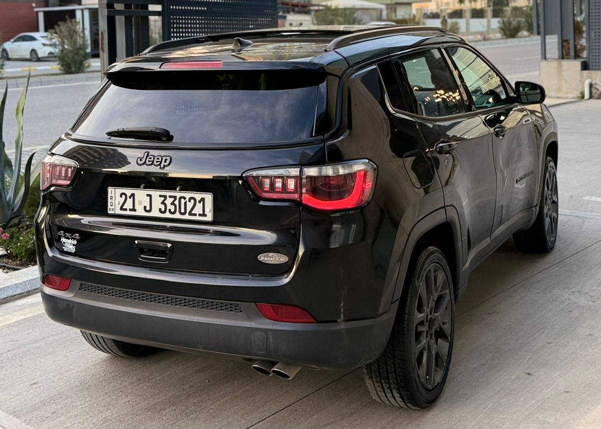 جيب كومباس Limited 80th Anniversary دفع رباعي 4×4
موديل 2021 لون أسود مع سقف أسود
نسخة فل مواصفات خاصة بذكرى 80 سنة لشركة جيب

💎 ســعــر ✅ ::  الــرد تلقائي📮

المواصفات
فتحة سقف بانوراما
مقاعد جلد
تشغيل وبصمة
أوتو هولد
رادار المسار ورادار النقطة العمياء
تبريد مركزي
بصمة الأبواب
دبل أكسل دفع رباعي
نظام صوتي Alpine
تول سقف وبلاچكتور
محرك 24 لتر بدون تيربو
شاشة كبيرة مع كاميرا
مقاعد كهرباء
عدة مواصفات أخرى

رقم الشاصي
3C4NJDEB4MT556907

ملاحظات
السيارة بدون صبغ
بدون إيرباك بدون داخل 

الكير والمحرك والأكسل بشرط
الرقم والسنوية جديدة وباسمنا

رقم صاحب السيارة
***********
