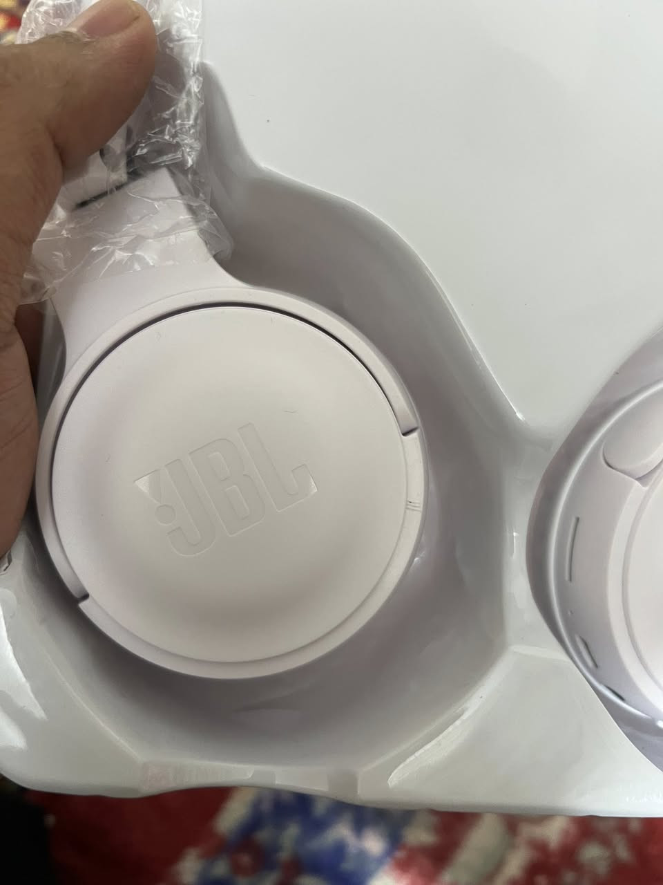 سلام وعليكم سماعه ماركه جبل اكتب سعر وبلعافيه للاستفسار واتساب ***********6
