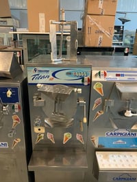 ماكينات آيسكريم • مستعملة ايطالية • ١٢-٨-٦-٤ كيلو