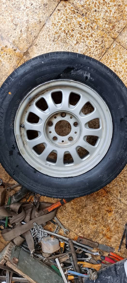 السلام عليكم
مكينه وكير بكم 80شرط 4كير 

مكينه وكير فرخ بطه 20شرط هيه و الكير تحويره كامله بس بدون عقل

مكينه وكير بي ام 525كبس كير عادي تحويره كامله شرط

نص مكينه بي ام 520كبس شرط 

مكينه اوبل اوميكا شرط 

غراض عندي جثير كلشي وسعرو انتصل وبيك خير وتدلل***********
