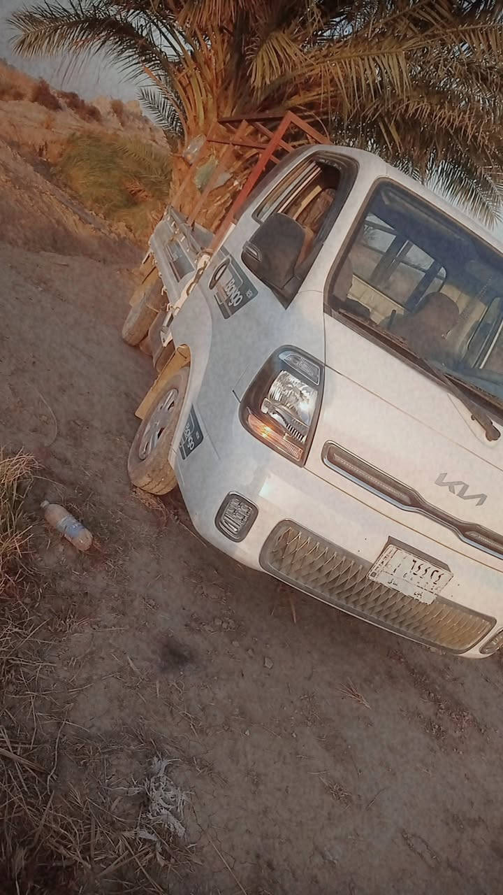 اسلام عليكم كيا موديل ٢٣ ماشيه ٧١
سياره انظف من صوره بعدها زيروو رقم بابل تحويل ثاني يوم 
بيها صبغ شبرين بلكصه موضح بلمنشور ومبدل بند بسبب رصعات صغار 
سعر ١٤٥ 
***********
