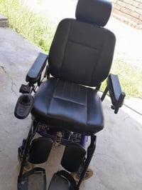 عربانة معوقين • شحن أوتوماتيك • قليل الاستخدام